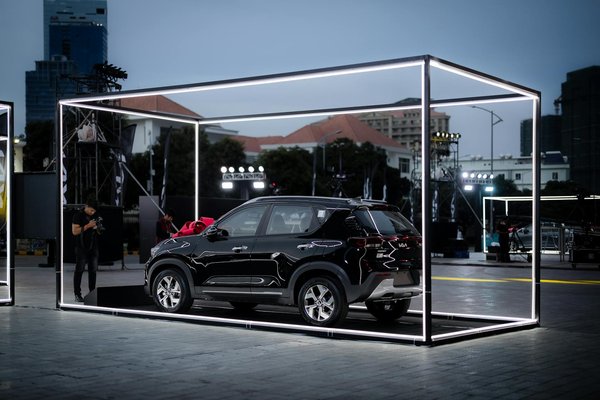 Top Knee Strengthening Exercises for Women: Boost Stability and Resilience!