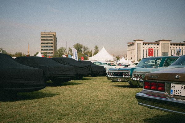 How can I adapt my wardrobe for transitional weather?